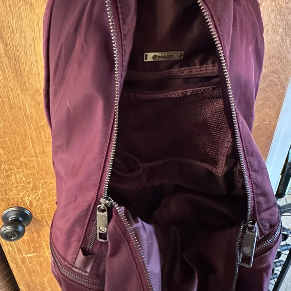 Maroon Lululemon Backpack - Picture 4 of 4